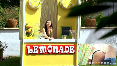 Brazzers Jordi fuck Aidra Fox on workplace in front of visitor